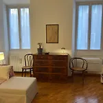 Bilocale Red House - Two Room Apartment Red House, Cosy Flat